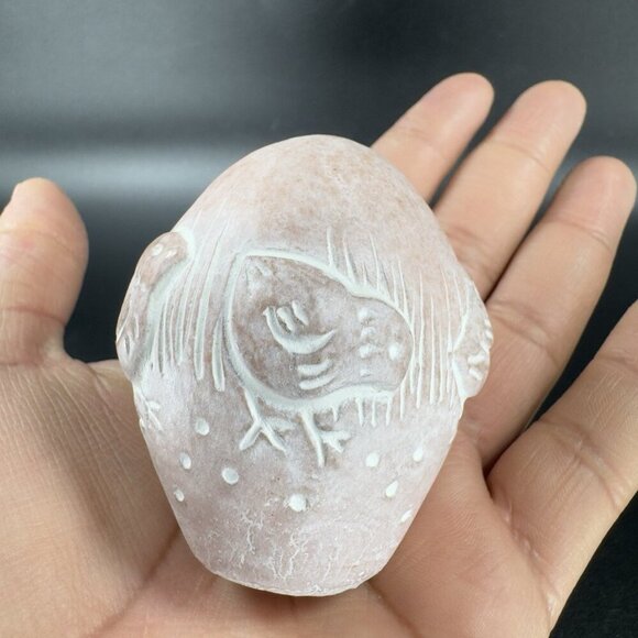 Vintage 1994 Isabel Bloom Egg Figurine Paperweight Signed Baby Chicks Chickens - Picture 9 of 11